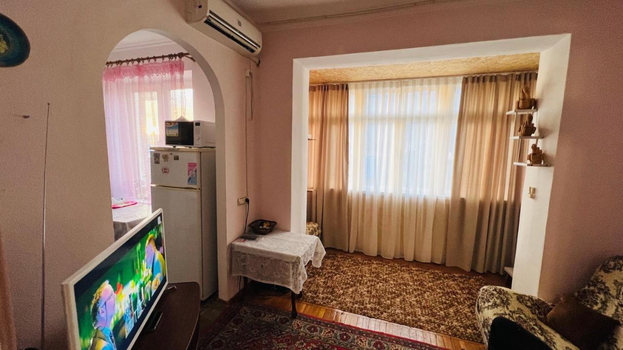 Апартаменты Квартира под сдачу Гагра Экстерьер фото
